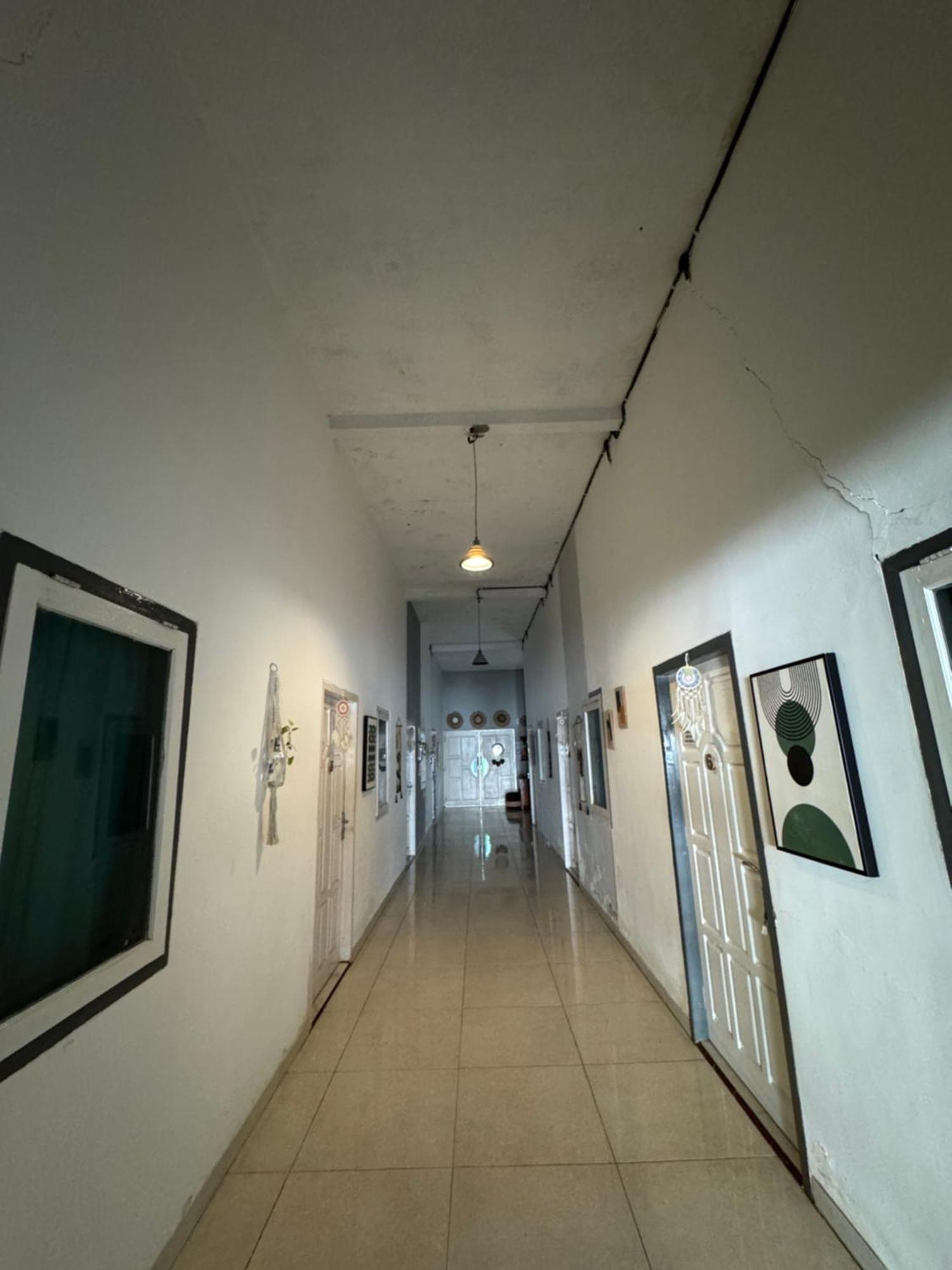 Loyal Friend Hostel Karimunjawa Luaran gambar